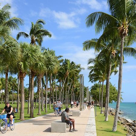 Beachfront Bentley Hotel One Bedroom Suite With Balcony And Beach Access Miami Beach Eksteriør bilde